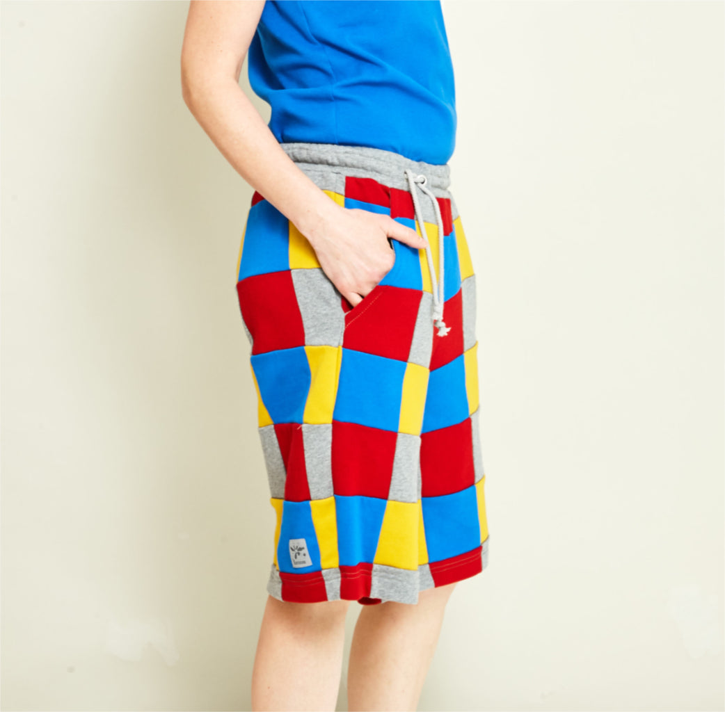 Hose bunte kleine Quadrate